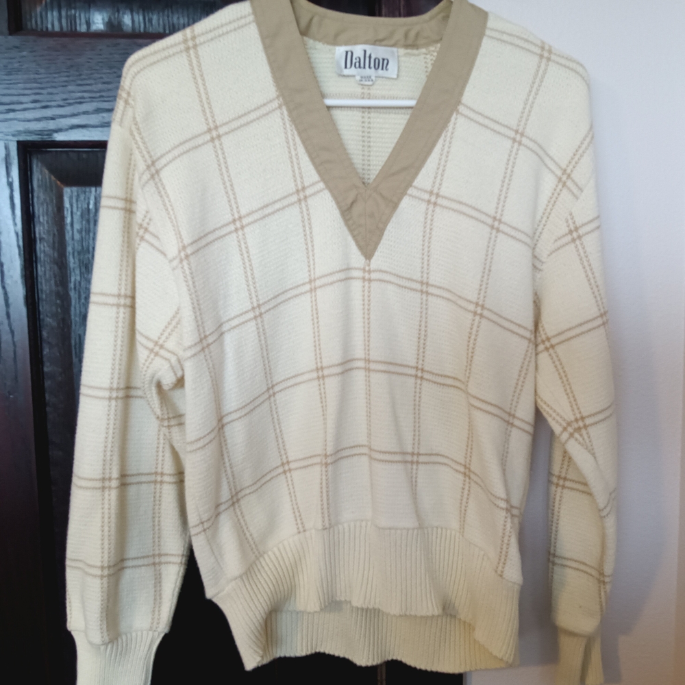 Women's Cream V-Neck Sweater